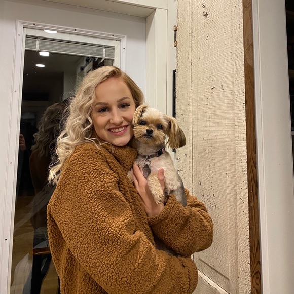 Meet your Posher, Gina - Picture 1 of 1